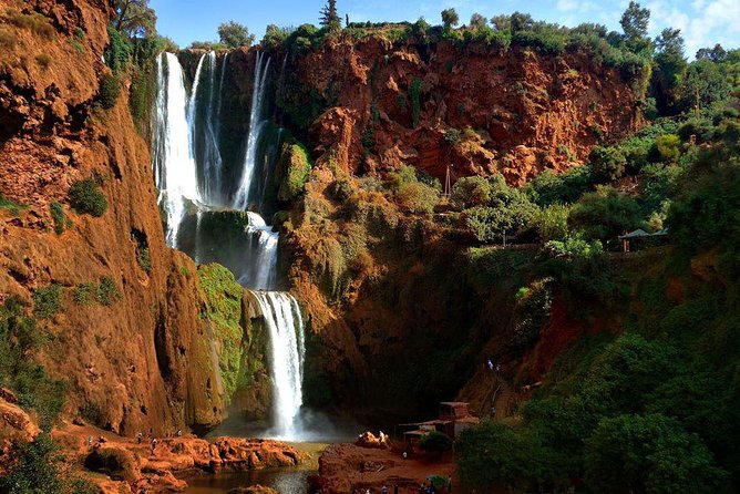The waterfalls of Ouzoud - Views, monkeys, watermills, and the waterfall basin